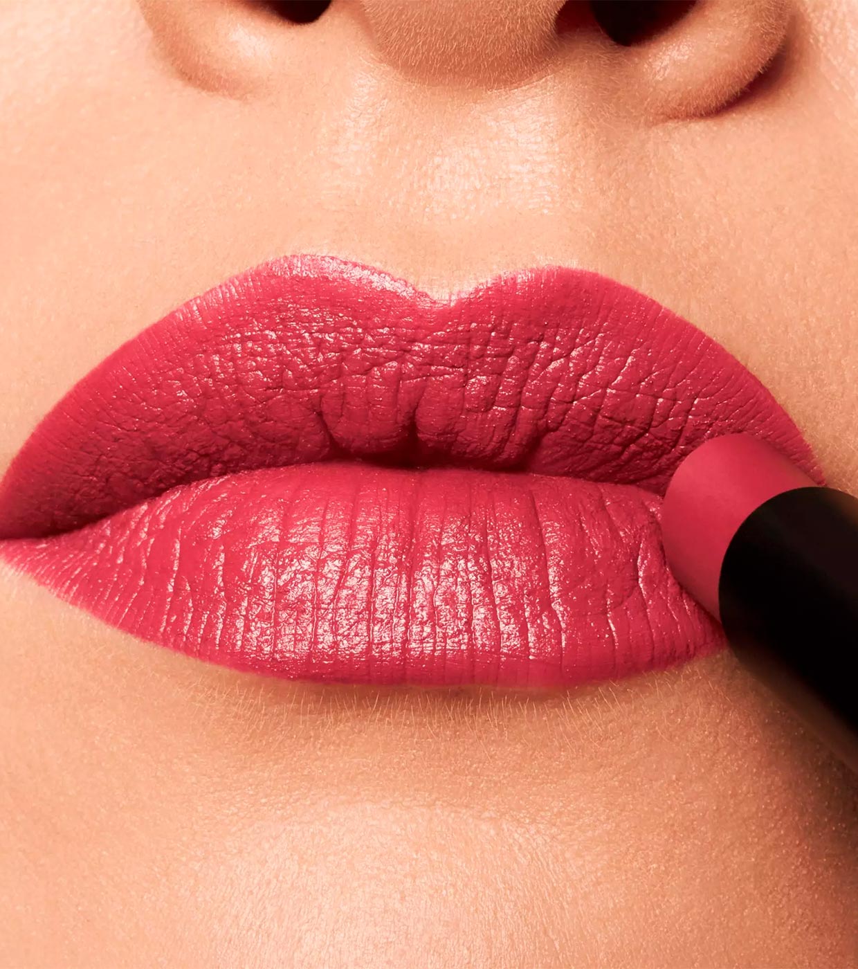 essence - Long-lasting matte finish lipstick The Slim Stick - 105: Velvet Punch