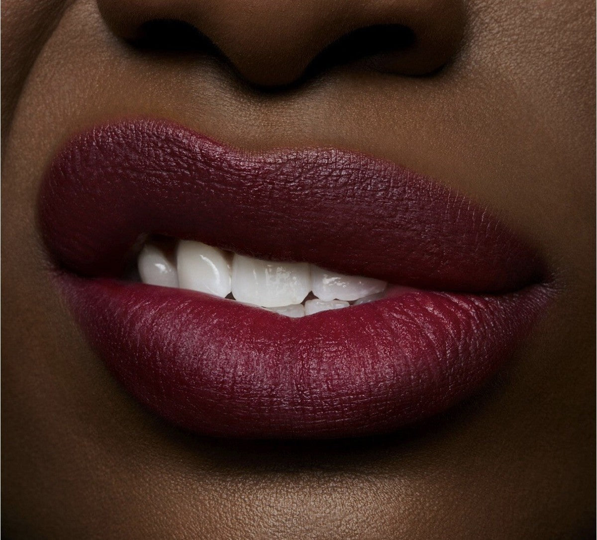 MAC Powder Kiss Liquid Lipcolour Shade 983 BURNING LOVE Full Size 5ml / 0.17oz